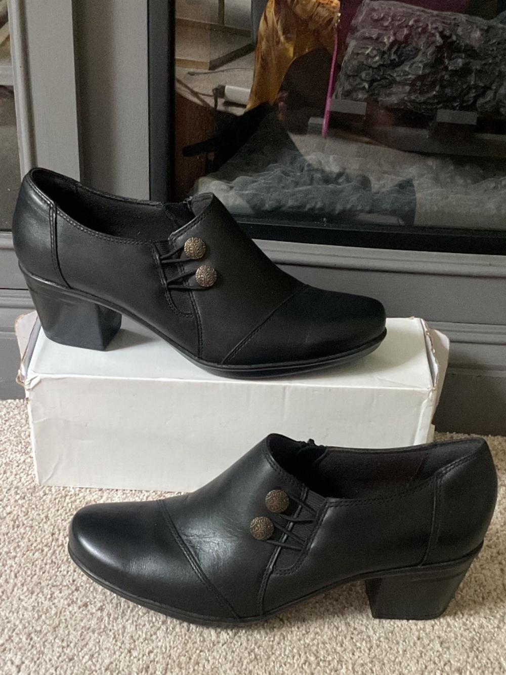 Black Clark’s Leather Preppy Comfort Minimalist Ankle Booties size 8.5 M - Picture 2 of 13